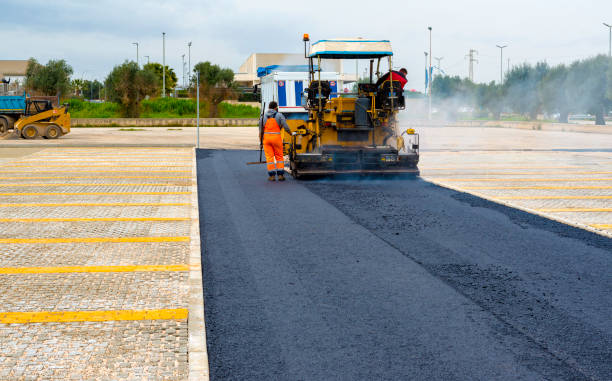 Best Driveway Paving Contractor  in Coalinga, CA